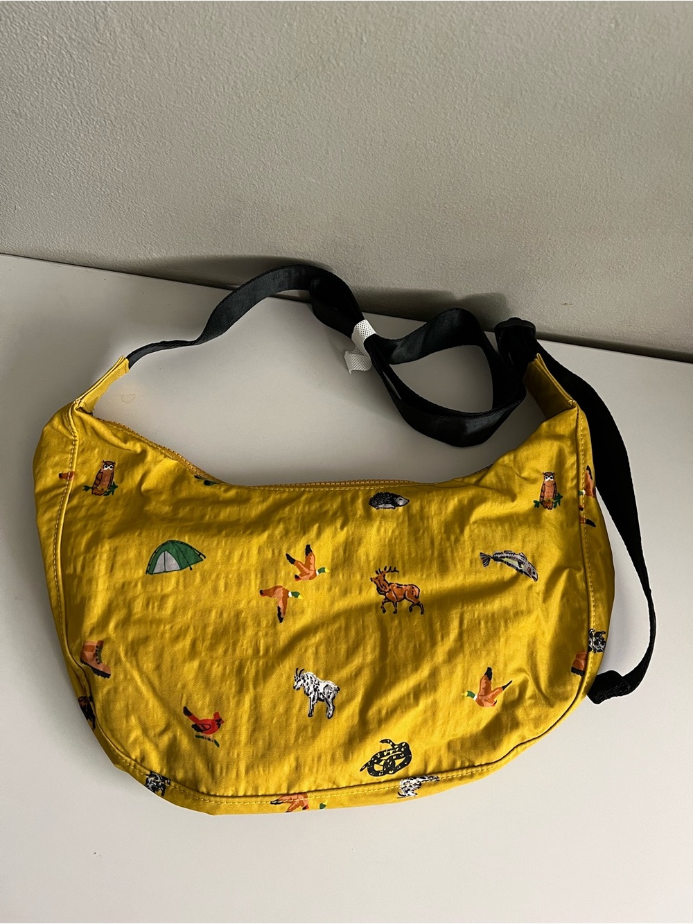New BAGGU Parks Project Medium Crescent Crossbody Mustard Print Naturalist Club